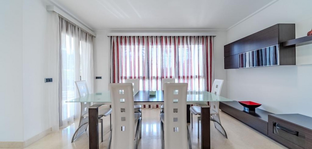 Sale - Villa -
Orihuela Costa - Cabo Roig