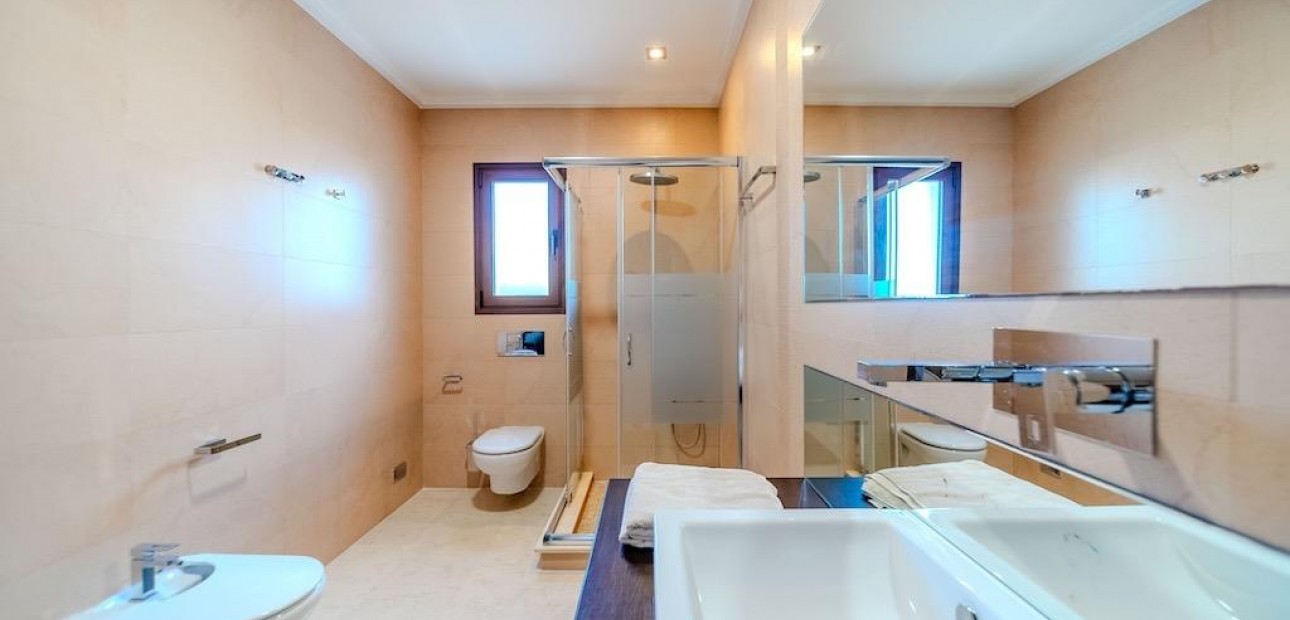 Sale - Villa -
Orihuela Costa - Cabo Roig