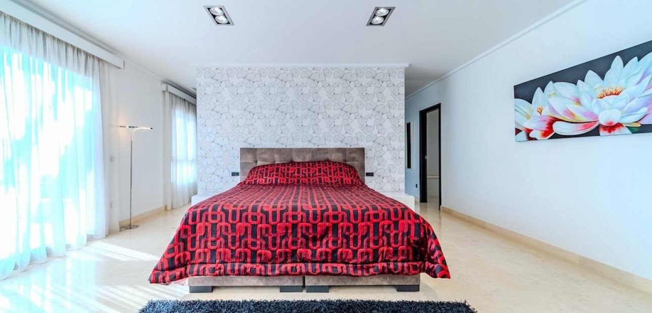 Sale - Villa -
Orihuela Costa - Cabo Roig