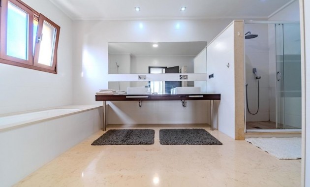 Sale - Villa -
Orihuela Costa - Cabo Roig