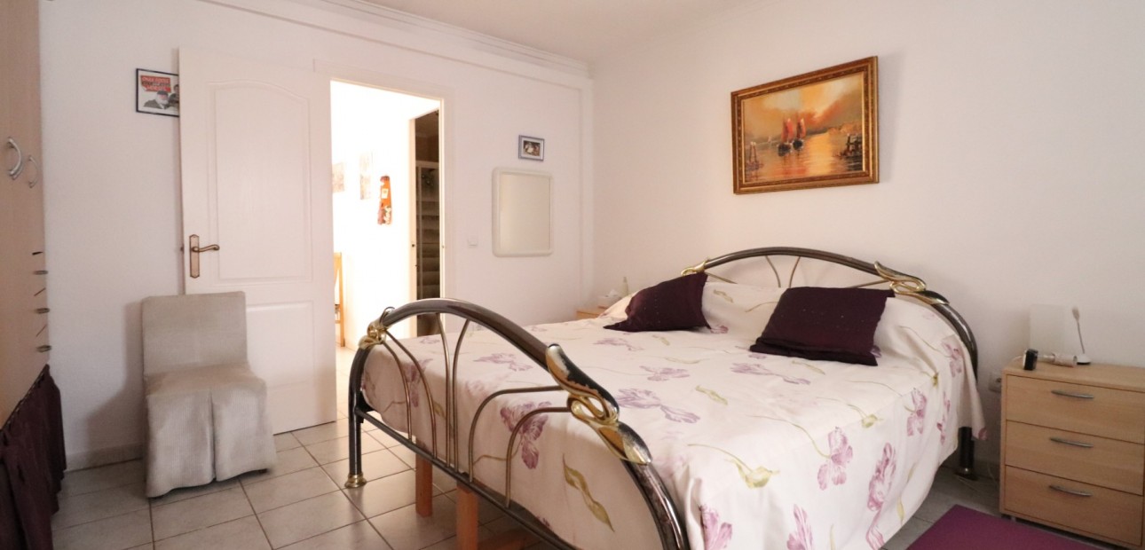 Herverkoop - Bungalow -
Guardamar del Segura - El Moncayo
