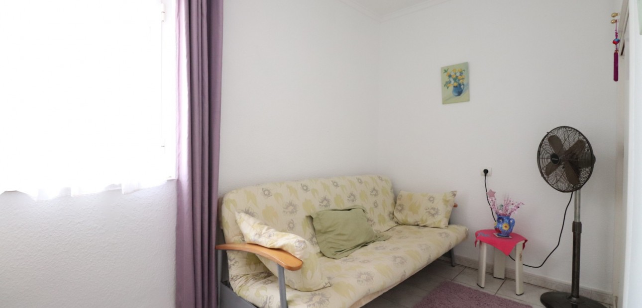 Herverkoop - Bungalow -
Guardamar del Segura - El Moncayo