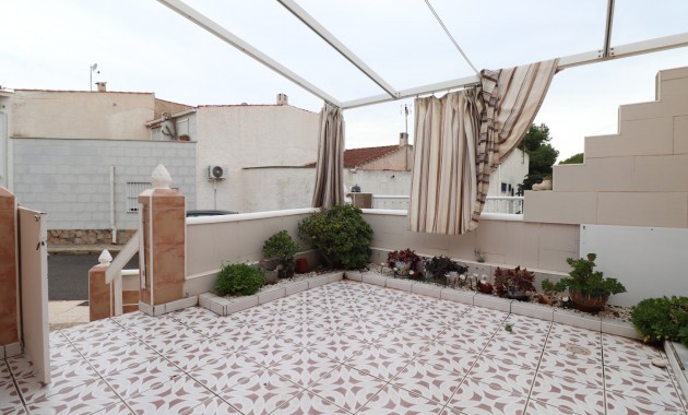 Herverkoop - Bungalow -
Guardamar del Segura - El Moncayo