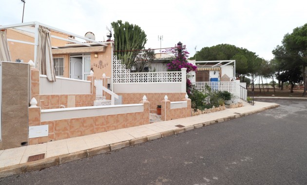 Herverkoop - Bungalow -
Guardamar del Segura - El Moncayo