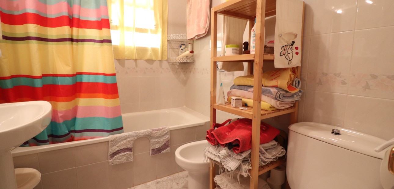 Herverkoop - Appartement / flat -
Orihuela Costa - Playa Flamenca