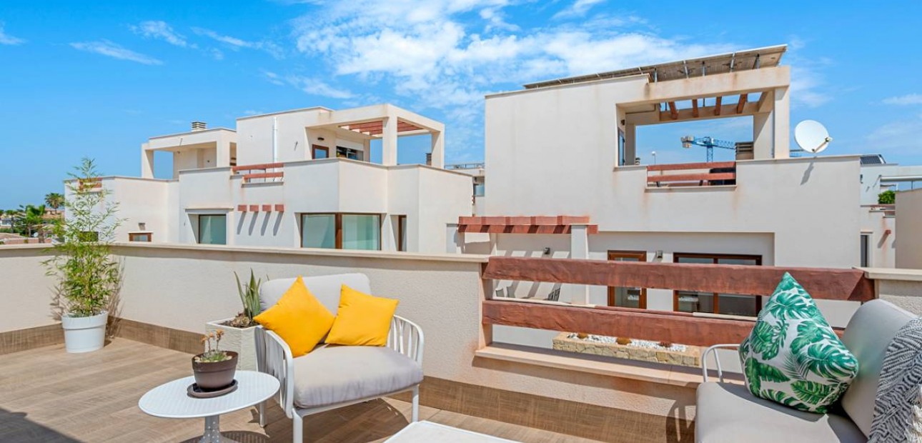 Venta - Villa -
Ciudad Quesada
