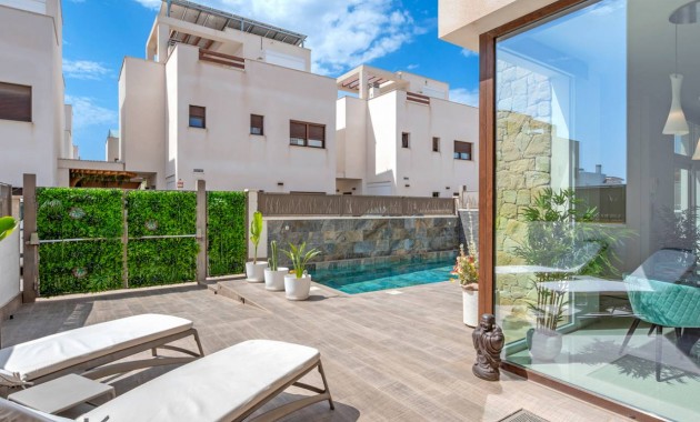 Venta - Villa -
Ciudad Quesada