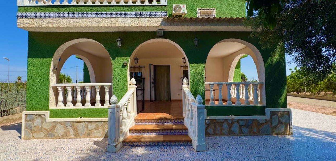 Herverkoop - Finca / Country Property -
Guardamar del Segura - Guardamar