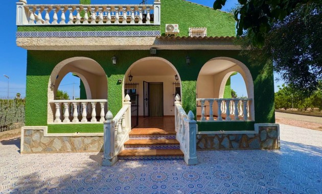 Herverkoop - Finca / Country Property -
Guardamar del Segura - Guardamar
