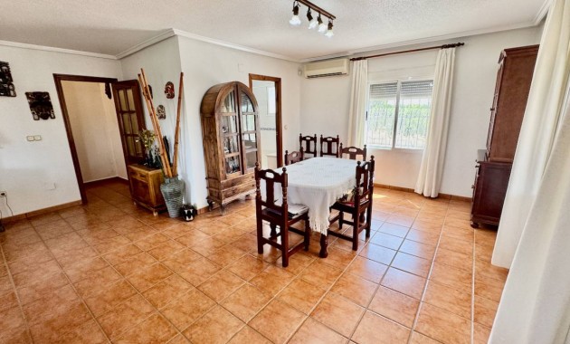 Herverkoop - Finca / Country Property -
Guardamar del Segura - Guardamar