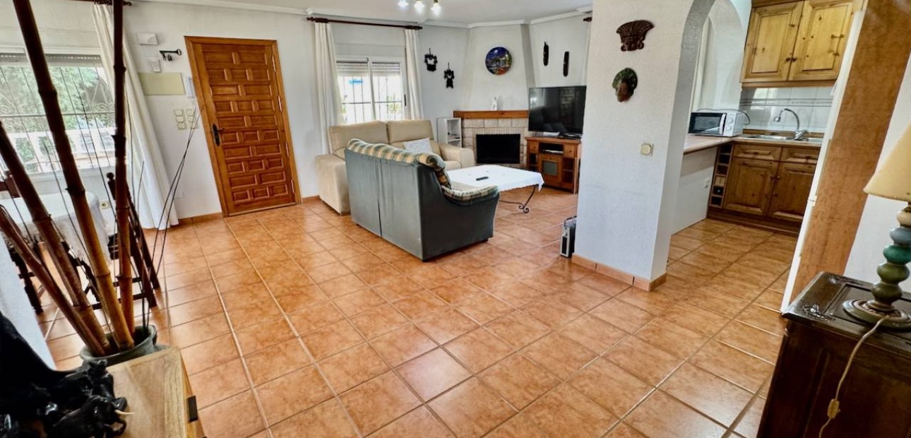 Herverkoop - Finca / Country Property -
Guardamar del Segura - Guardamar