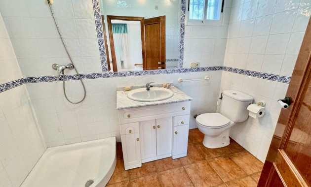 Herverkoop - Finca / Country Property -
Guardamar del Segura - Guardamar