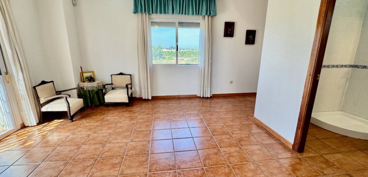 Herverkoop - Finca / Country Property -
Guardamar del Segura - Guardamar