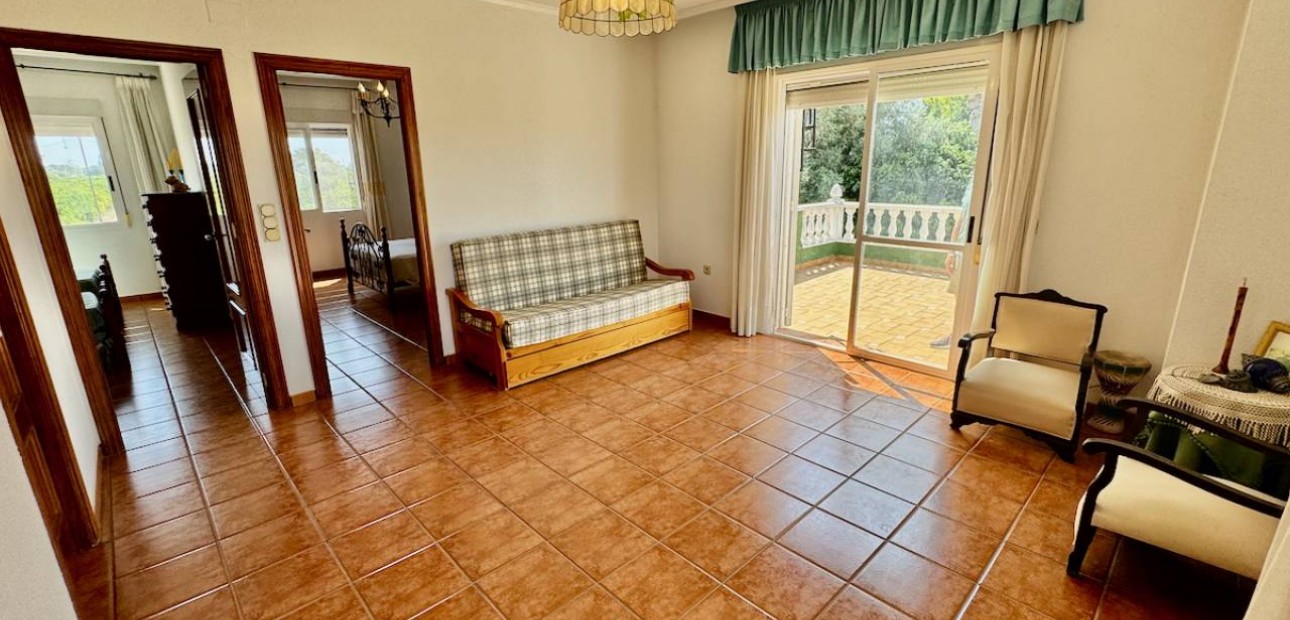 Herverkoop - Finca / Country Property -
Guardamar del Segura - Guardamar