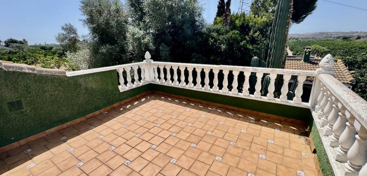 Herverkoop - Finca / Country Property -
Guardamar del Segura - Guardamar