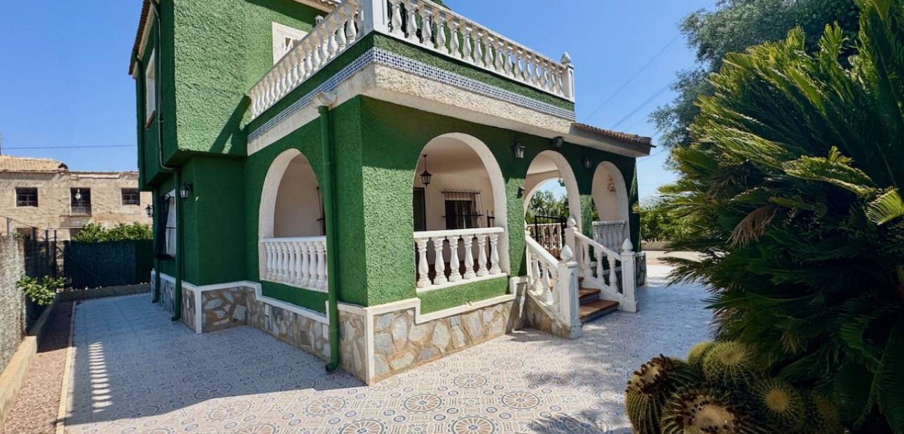 Herverkoop - Finca / Country Property -
Guardamar del Segura - Guardamar
