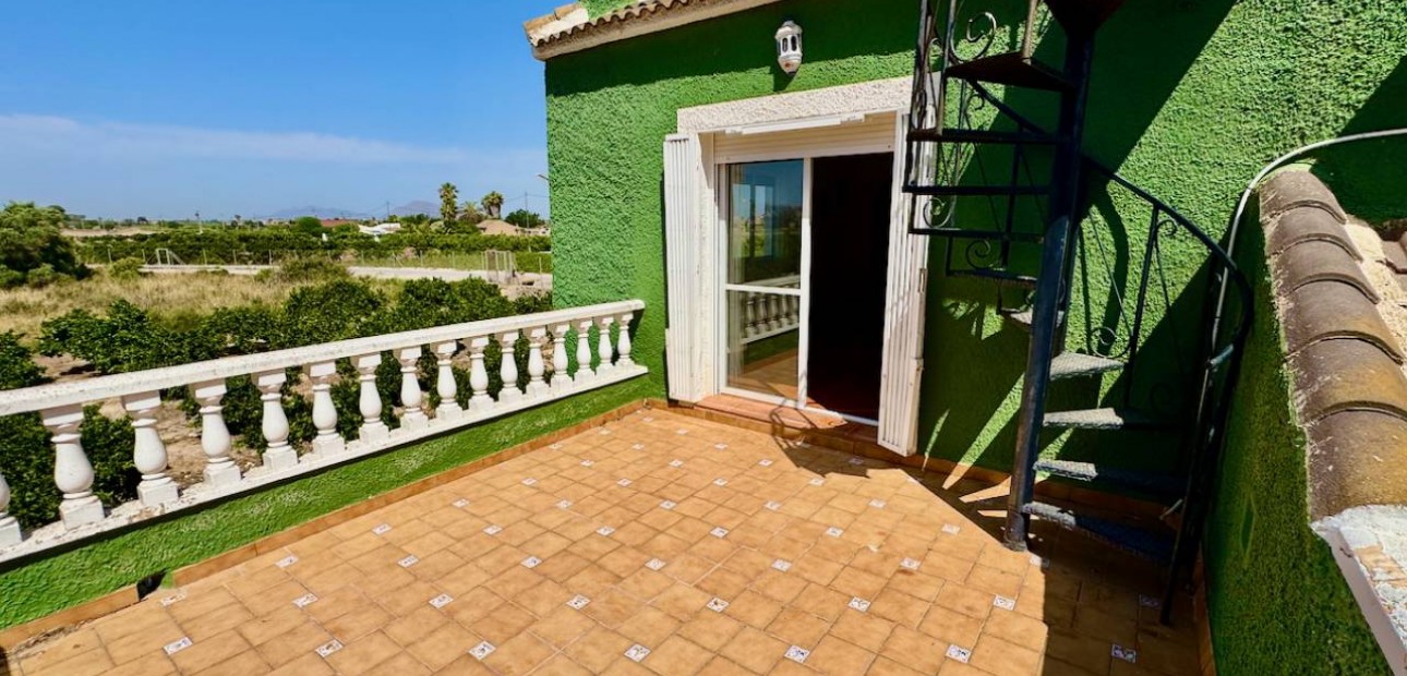 Herverkoop - Finca / Country Property -
Guardamar del Segura - Guardamar