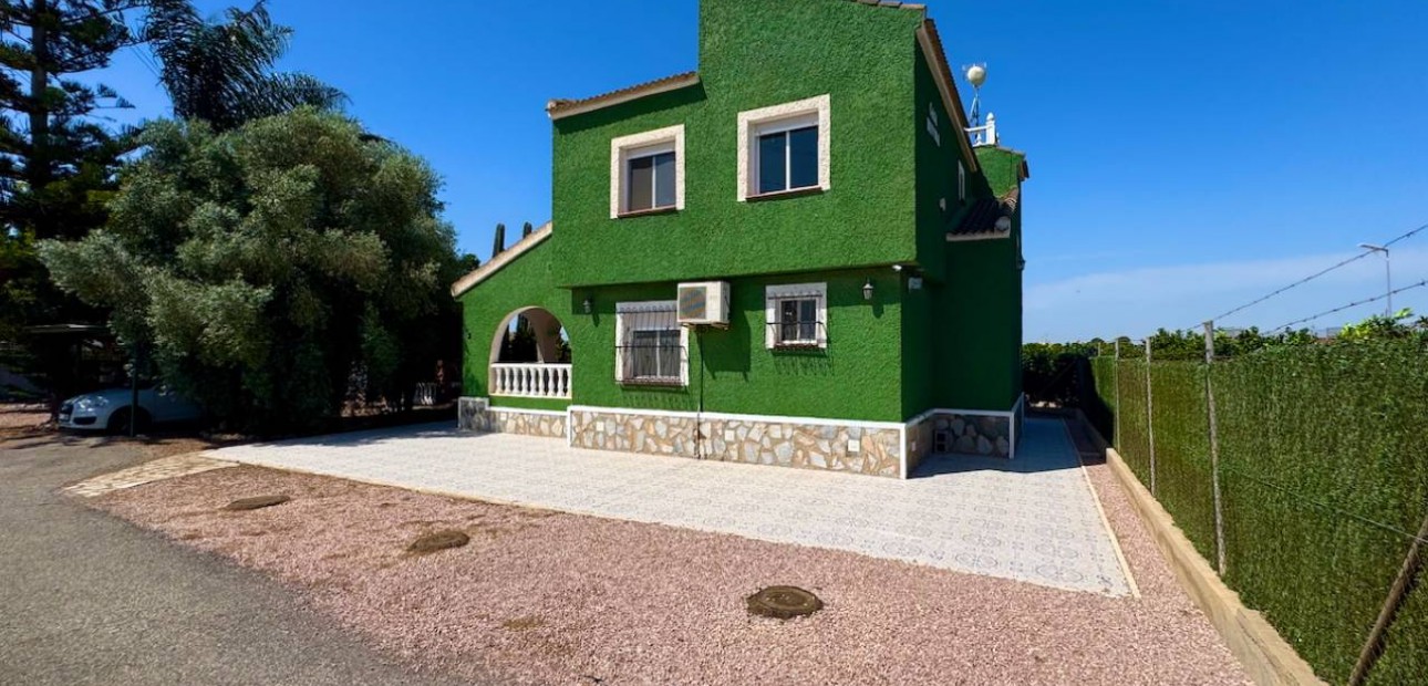 Herverkoop - Finca / Country Property -
Guardamar del Segura - Guardamar