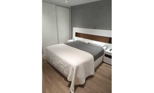 Herverkoop - Appartement / flat -
Torrevieja - Estacion de autobuses