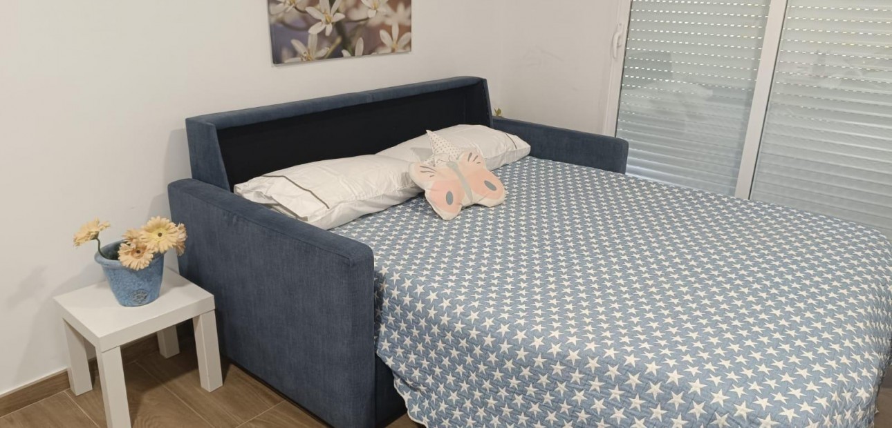 Herverkoop - Appartement / flat -
Torrevieja - Estacion de autobuses