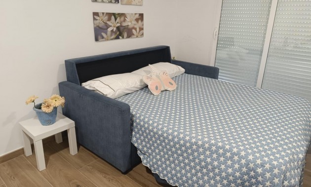 Herverkoop - Appartement / flat -
Torrevieja - Estacion de autobuses