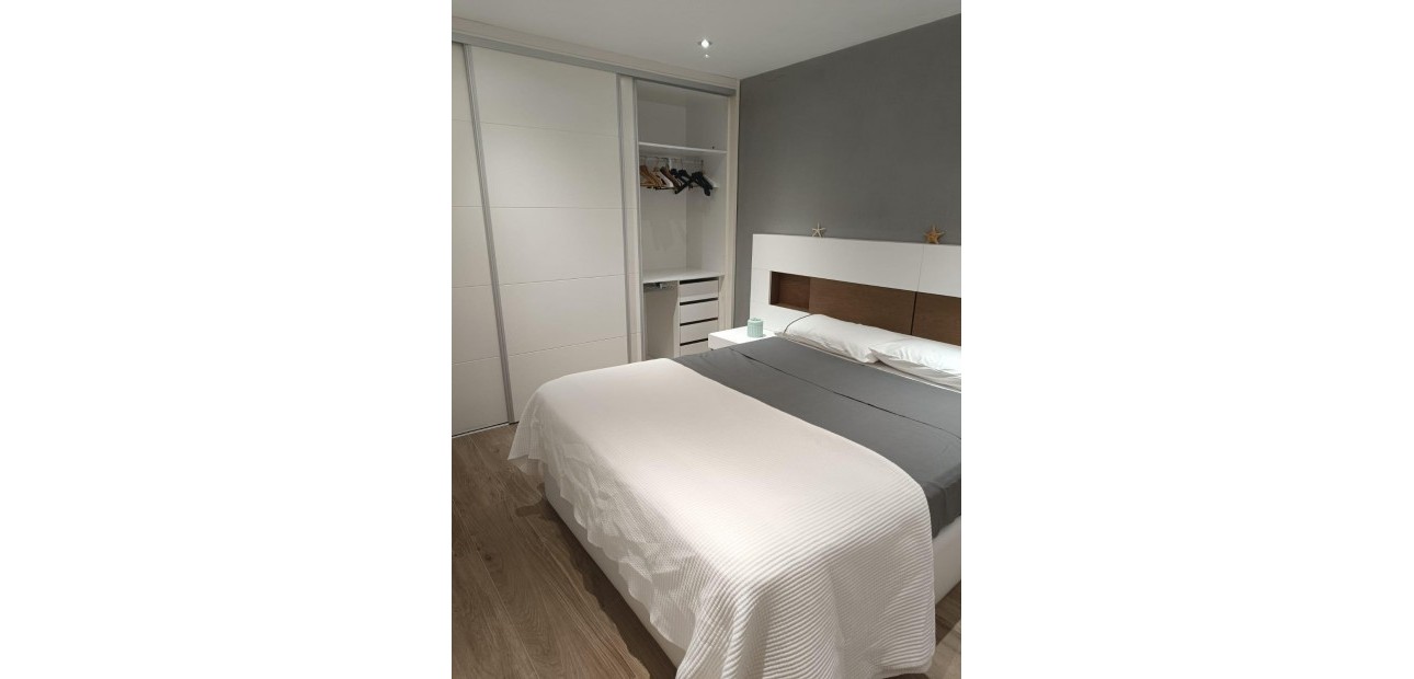 Herverkoop - Appartement / flat -
Torrevieja - Estacion de autobuses
