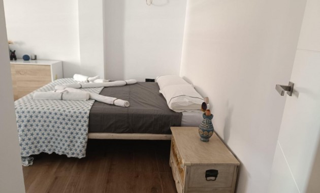 Herverkoop - Appartement / flat -
Torrevieja - Estacion de autobuses