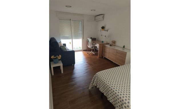 Herverkoop - Appartement / flat -
Torrevieja - Estacion de autobuses