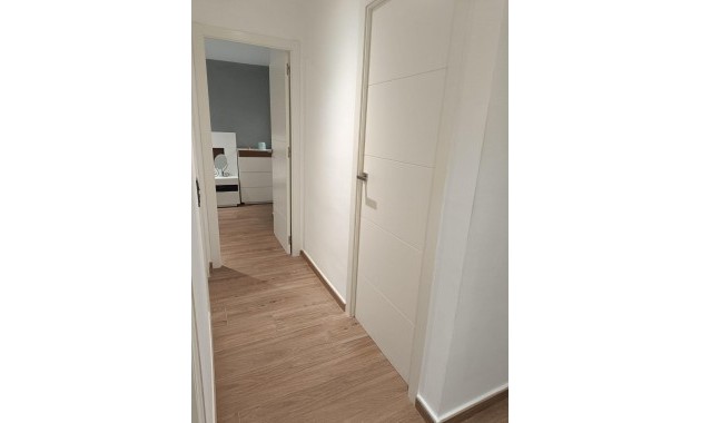Herverkoop - Appartement / flat -
Torrevieja - Estacion de autobuses
