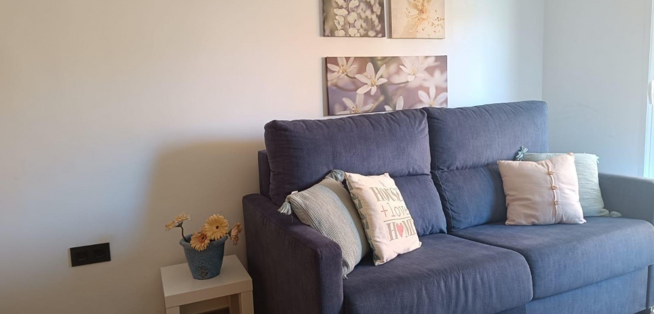 Herverkoop - Appartement / flat -
Torrevieja - Estacion de autobuses
