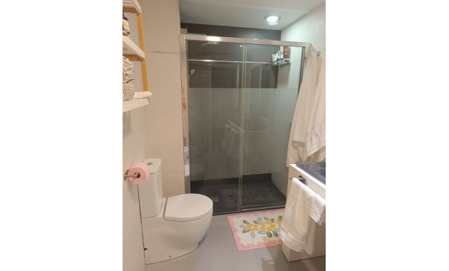 Herverkoop - Appartement / flat -
Torrevieja - Estacion de autobuses
