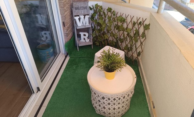 Herverkoop - Appartement / flat -
Torrevieja - Estacion de autobuses