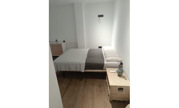 Herverkoop - Appartement / flat -
Torrevieja - Estacion de autobuses