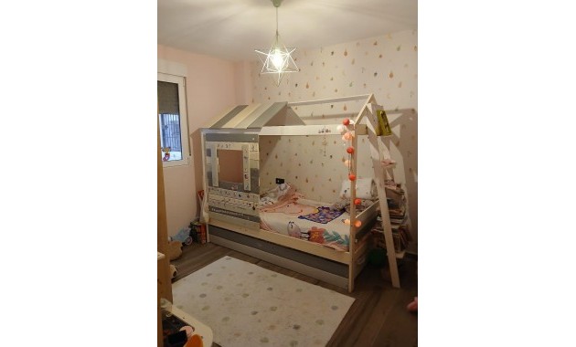 Herverkoop - Appartement / flat -
Torrevieja - Estacion de autobuses