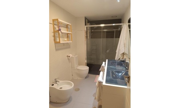 Herverkoop - Appartement / flat -
Torrevieja - Estacion de autobuses