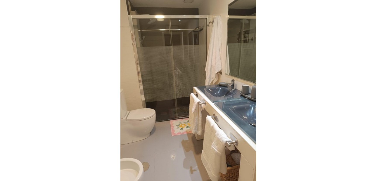 Herverkoop - Appartement / flat -
Torrevieja - Estacion de autobuses