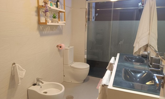 Herverkoop - Appartement / flat -
Torrevieja - Estacion de autobuses