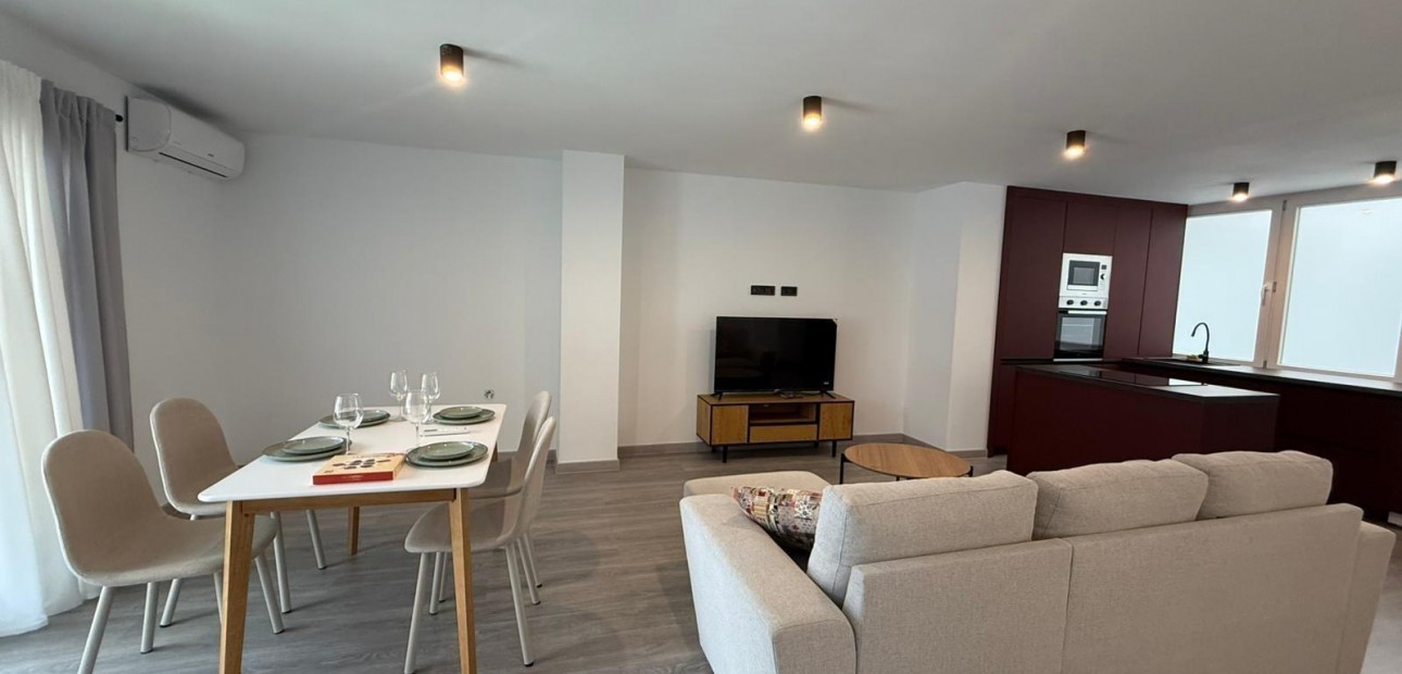 Herverkoop - Appartement / flat -
Torrevieja - Estacion de autobuses