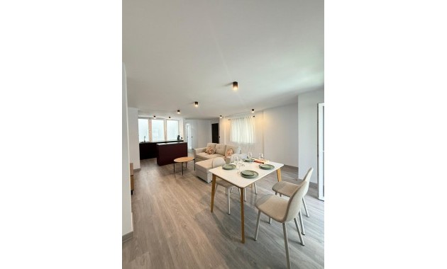 Herverkoop - Appartement / flat -
Torrevieja - Estacion de autobuses