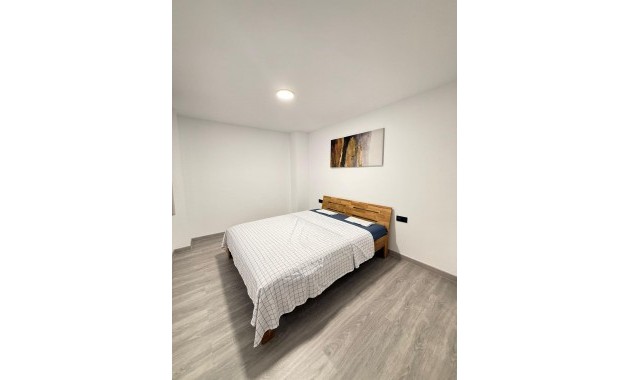 Herverkoop - Appartement / flat -
Torrevieja - Estacion de autobuses
