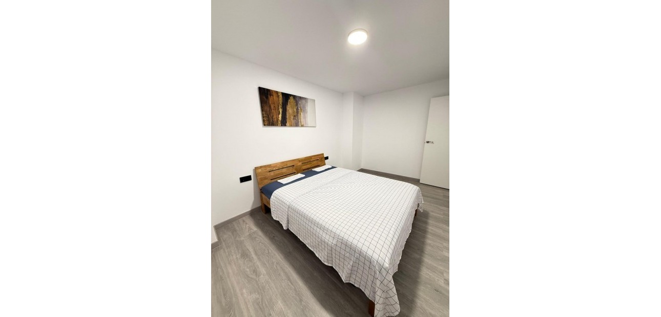 Herverkoop - Appartement / flat -
Torrevieja - Estacion de autobuses