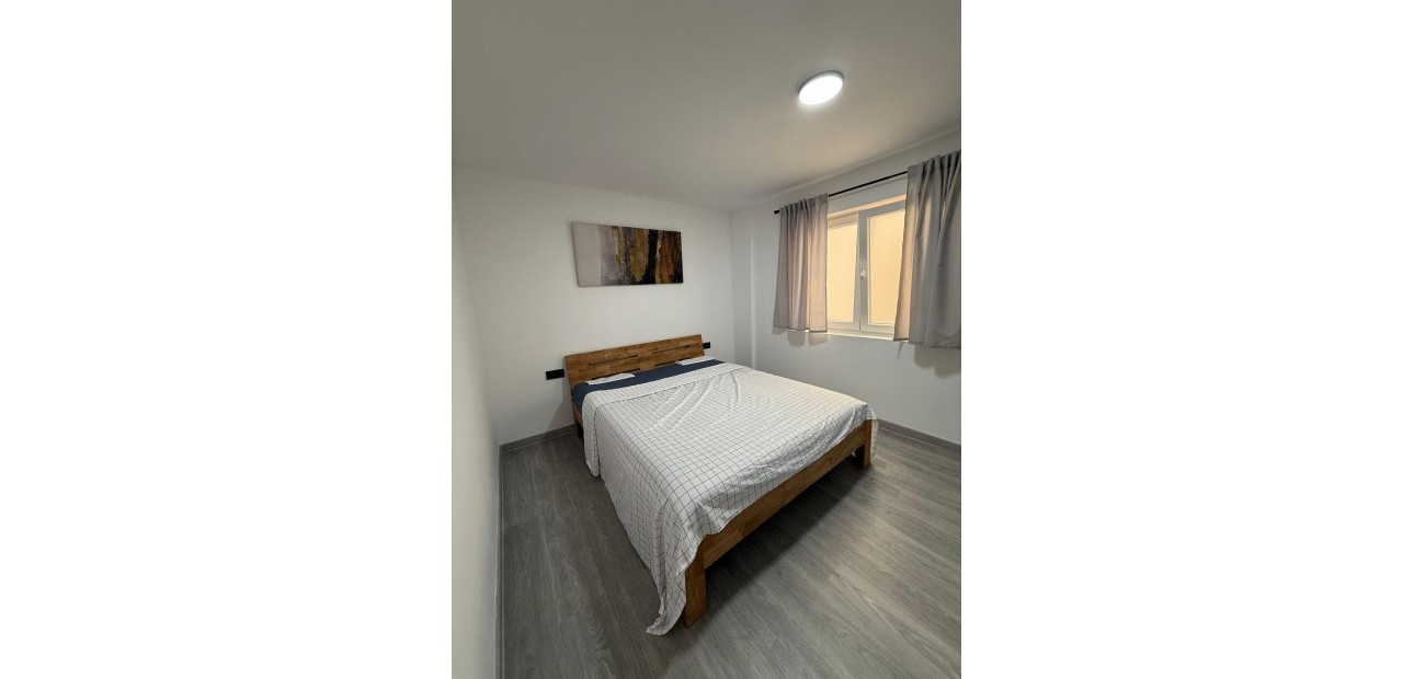 Herverkoop - Appartement / flat -
Torrevieja - Estacion de autobuses