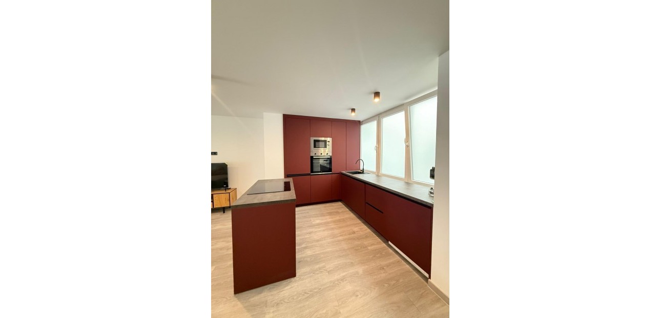 Herverkoop - Appartement / flat -
Torrevieja - Estacion de autobuses
