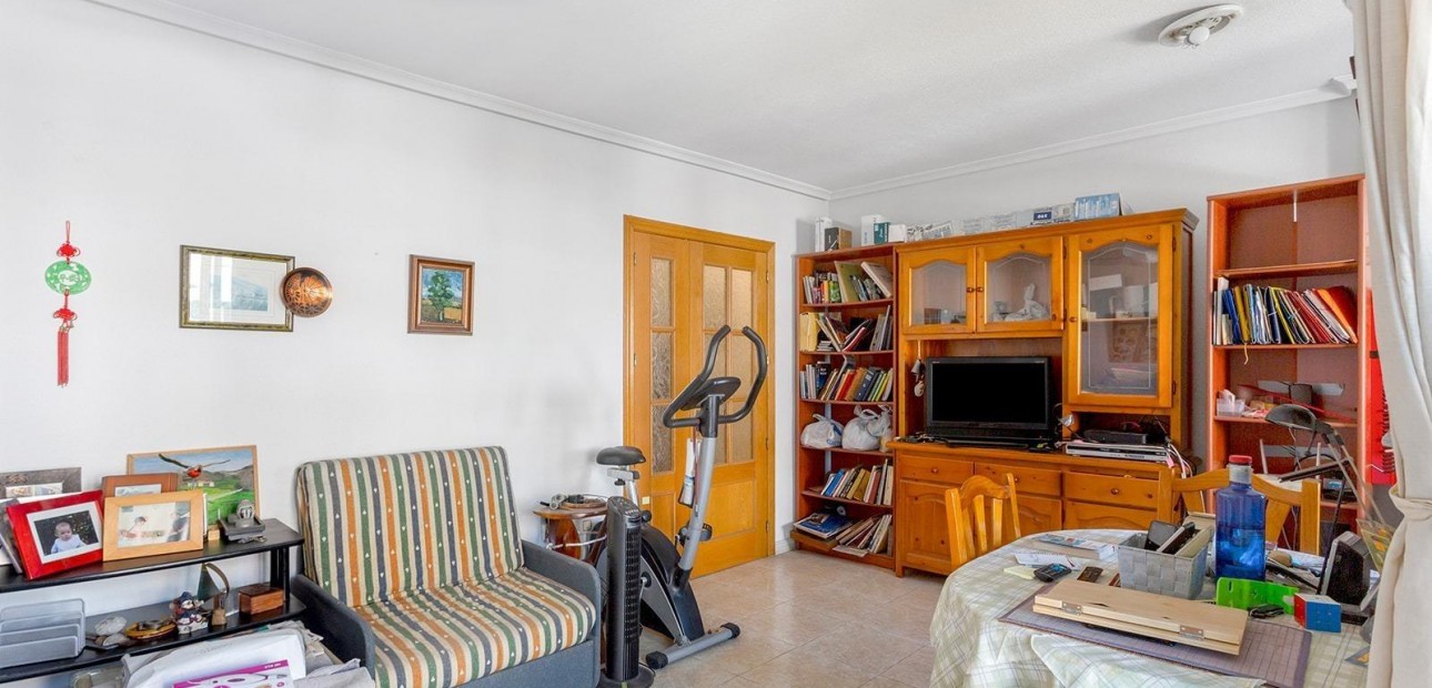 Herverkoop - Appartement / flat -
Torrevieja - Playa de los locos