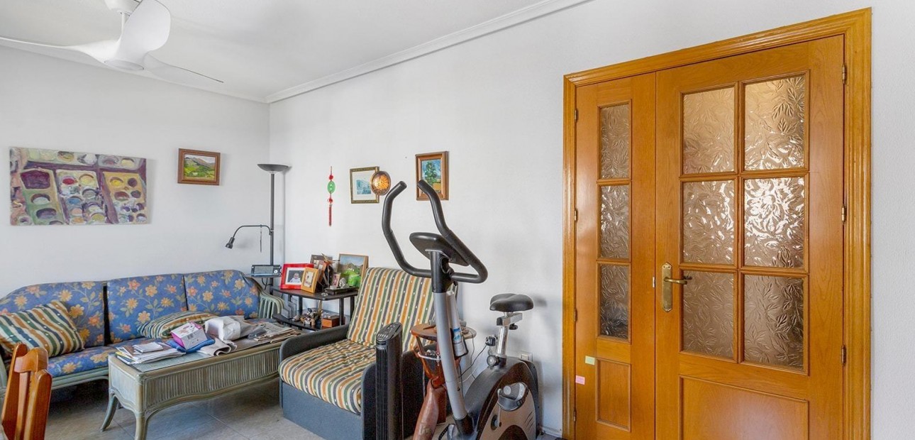 Herverkoop - Appartement / flat -
Torrevieja - Playa de los locos