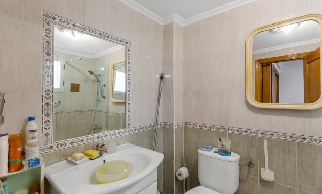 Herverkoop - Appartement / flat -
Torrevieja - Playa de los locos