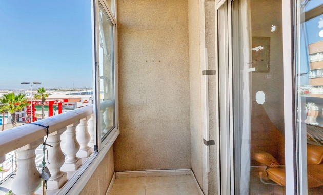 Herverkoop - Appartement / flat -
Torrevieja - Playa de los locos