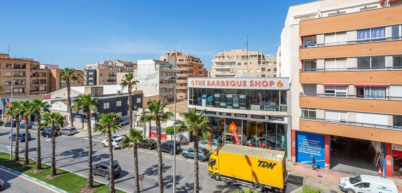 Herverkoop - Appartement / flat -
Torrevieja - Playa de los locos