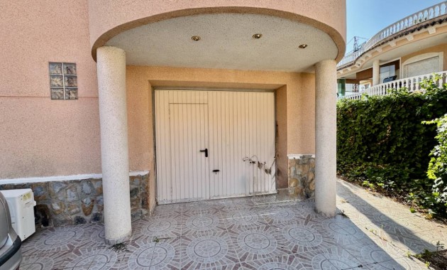 Venta - Villa -
Benferri