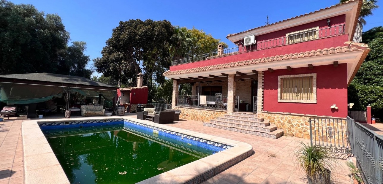 Sale - Finca Country Property -
Los Montesinos
